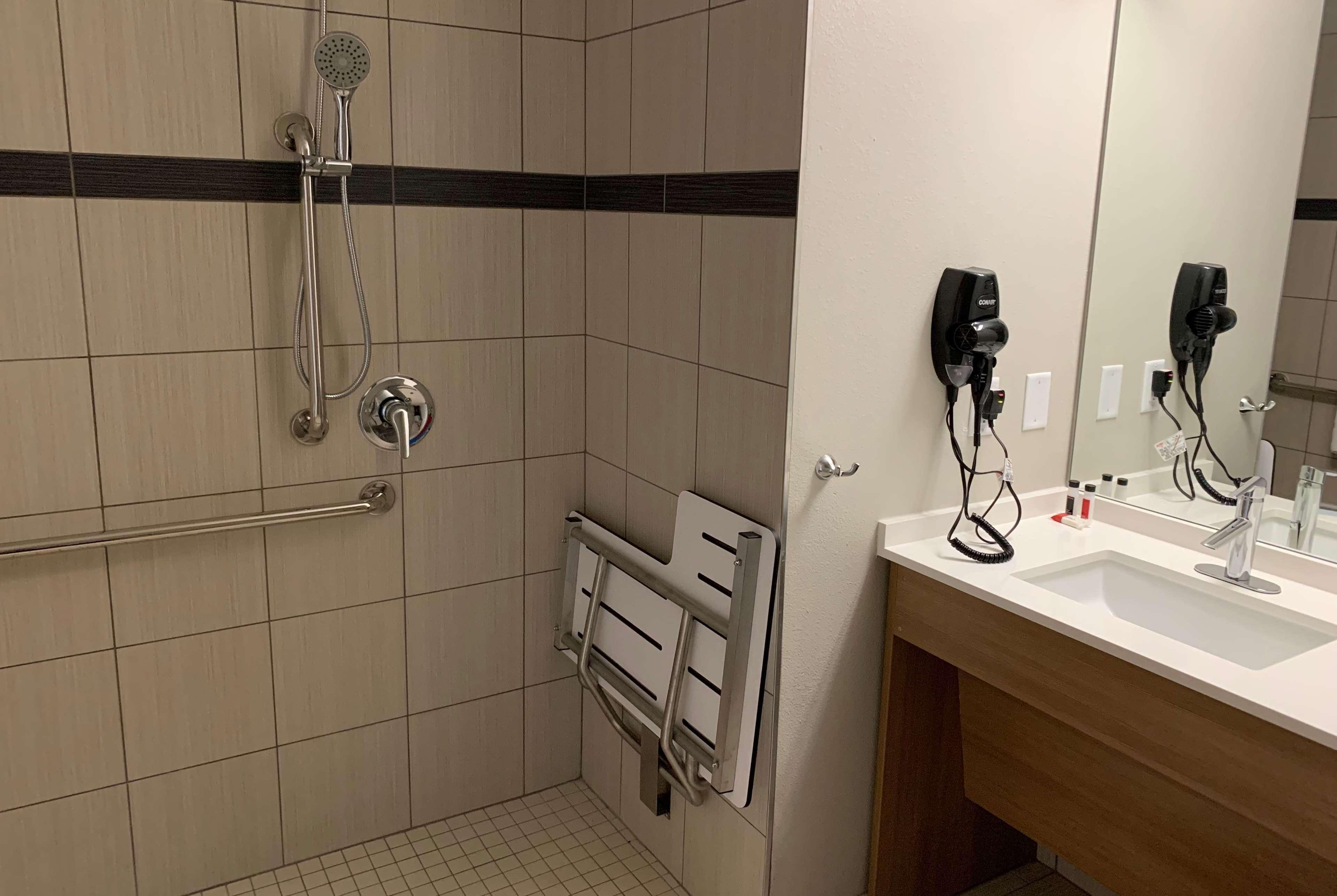 Microtel Inn & Suites By Wyndham Fountain Fort Carson Eksteriør bilde